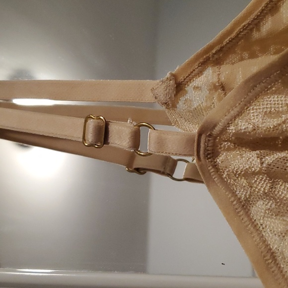 Nude Sheer lacey Top - Picture 3 of 4